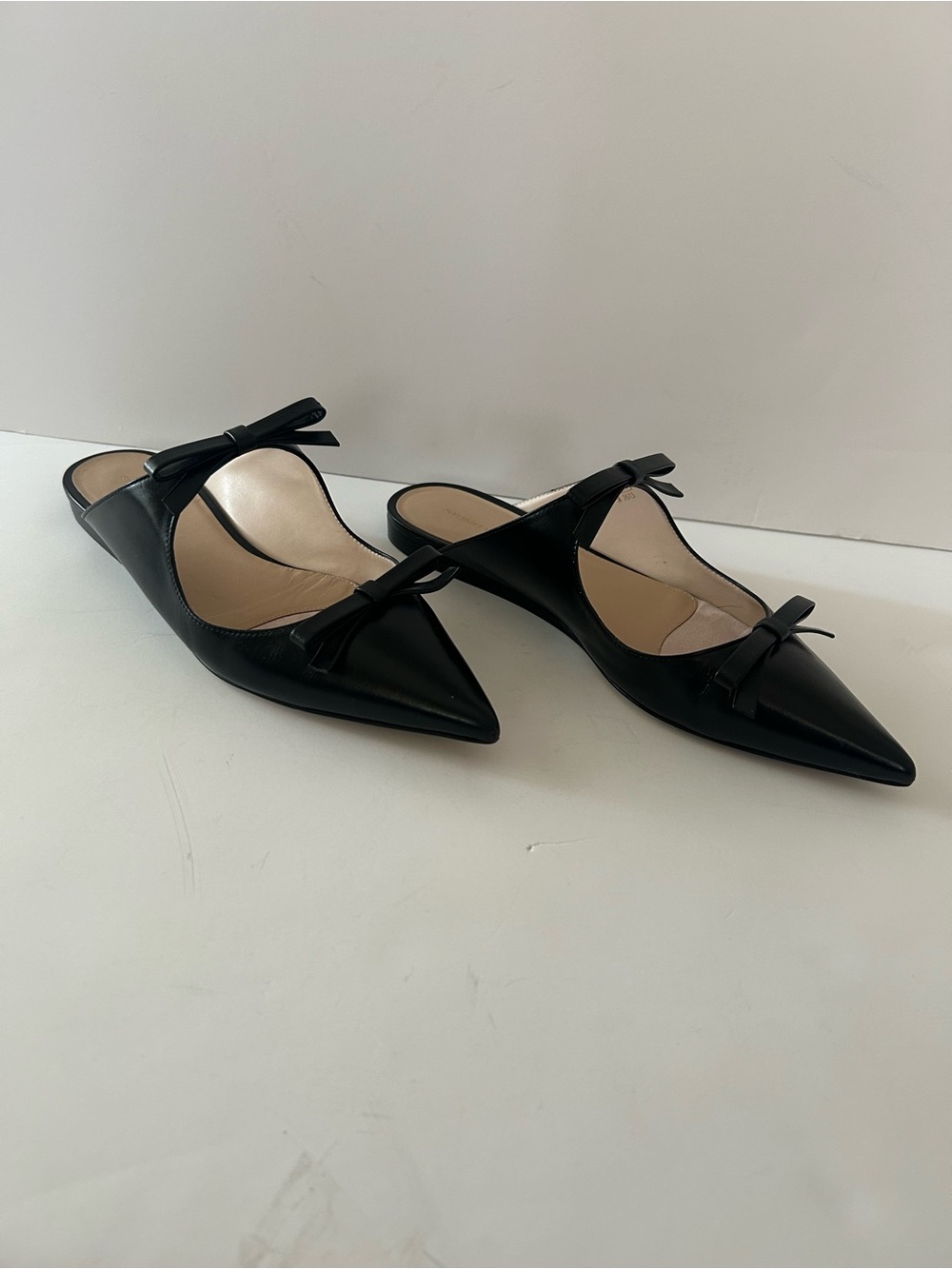 Stuart Weitzman Black Pointed-Toe Bow Mules